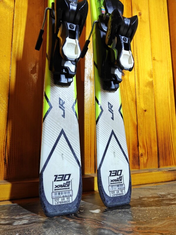 LYŽE SALOMON XMAX JR 130CM